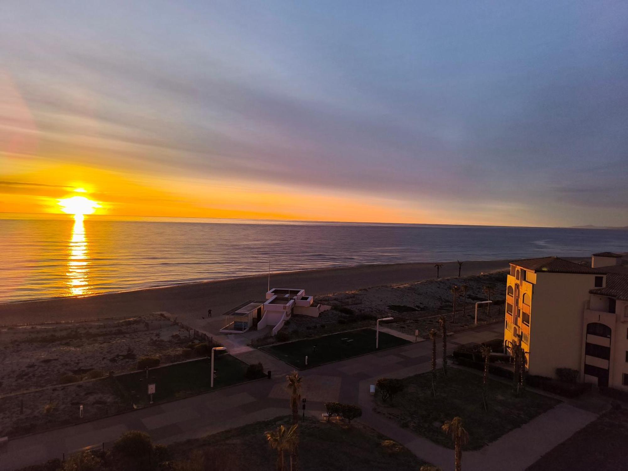 Appartement de vacances - Splendide vue sur mer, Parking privé Le Barcarès Exterior foto